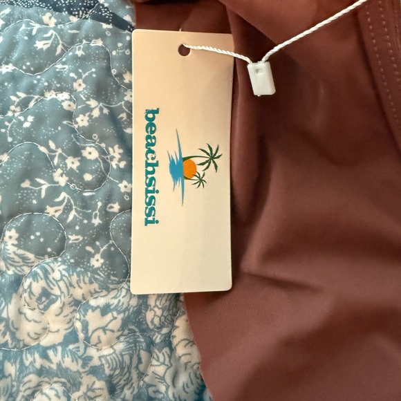 One-Shoulder Ruffle Swimsuit - Picture 2 of 4